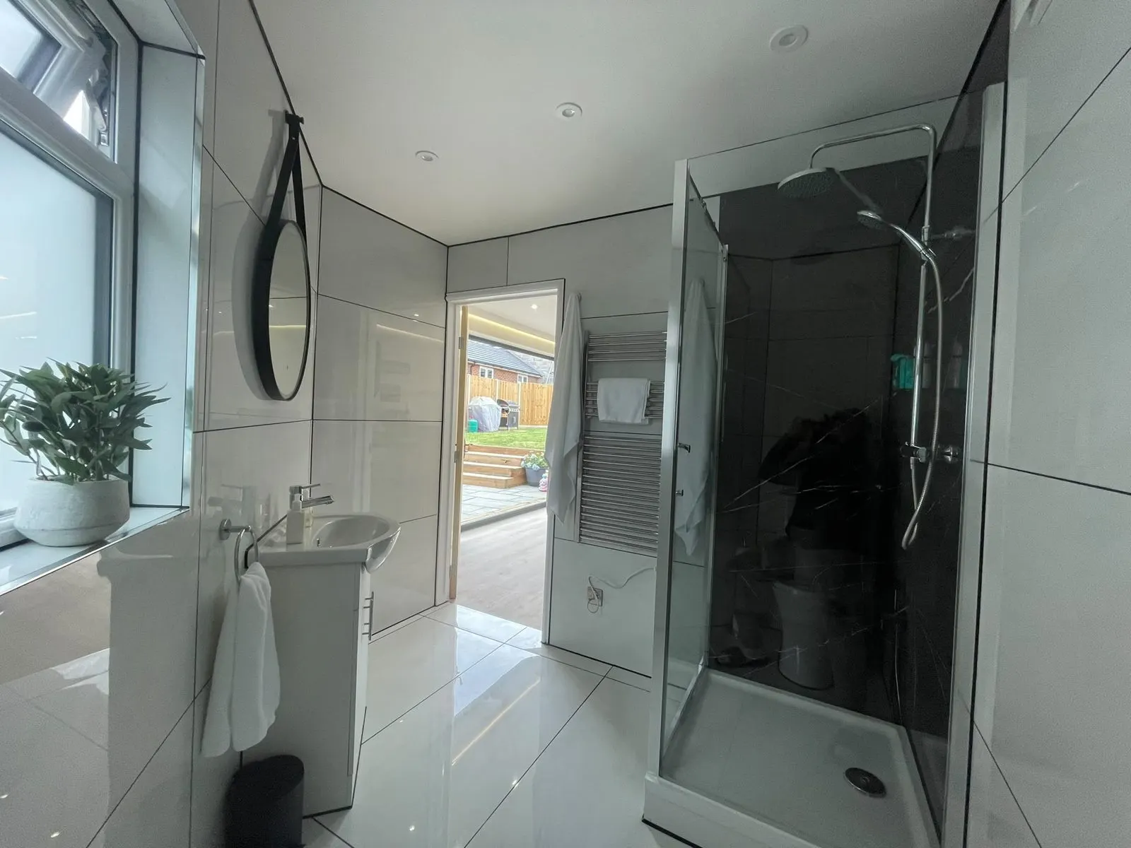 Garden room, G Scott Roofing, roofers and builders covering Eltham