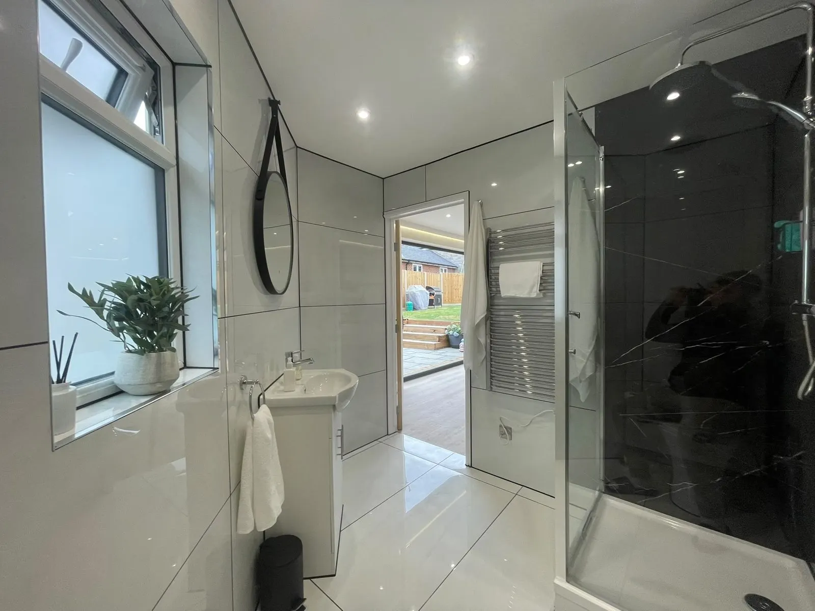 Garden room, G Scott Roofing, roofers and builders covering Bexleyheath