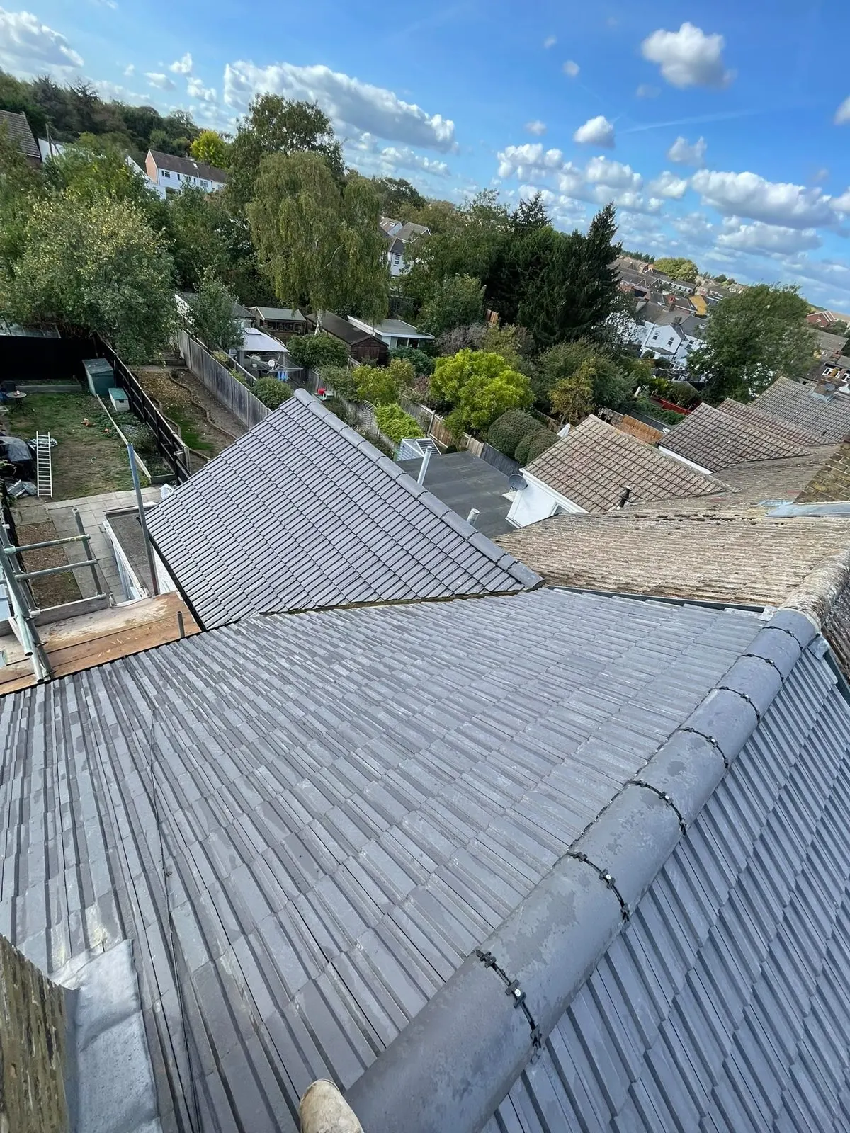Tiled roof, G Scott Roofing, roofers and builders covering Dartford