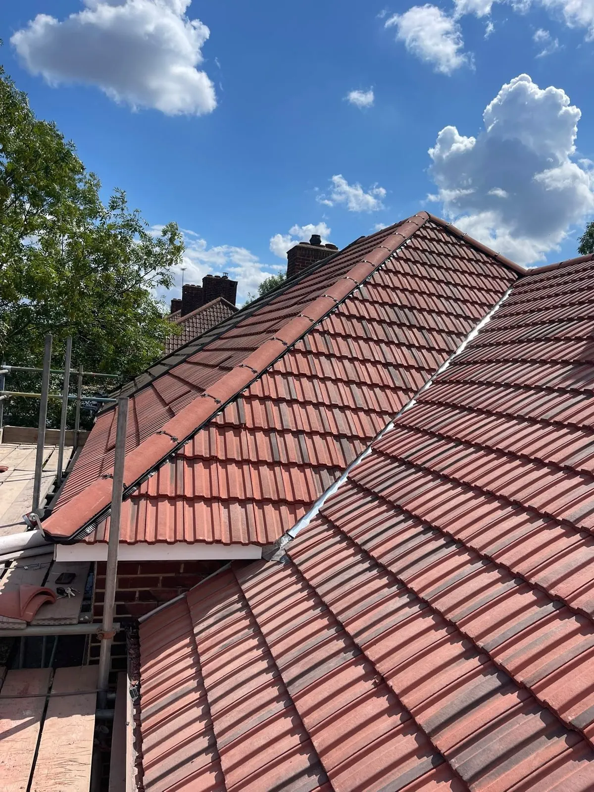 Tiled roof, G Scott Roofing, roofers and builders covering Deptford