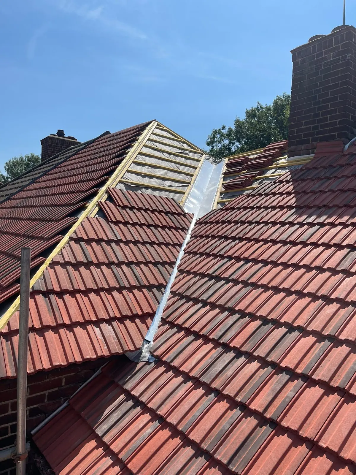 Tiled roof, G Scott Roofing, roofers and builders covering Bexleyheath
